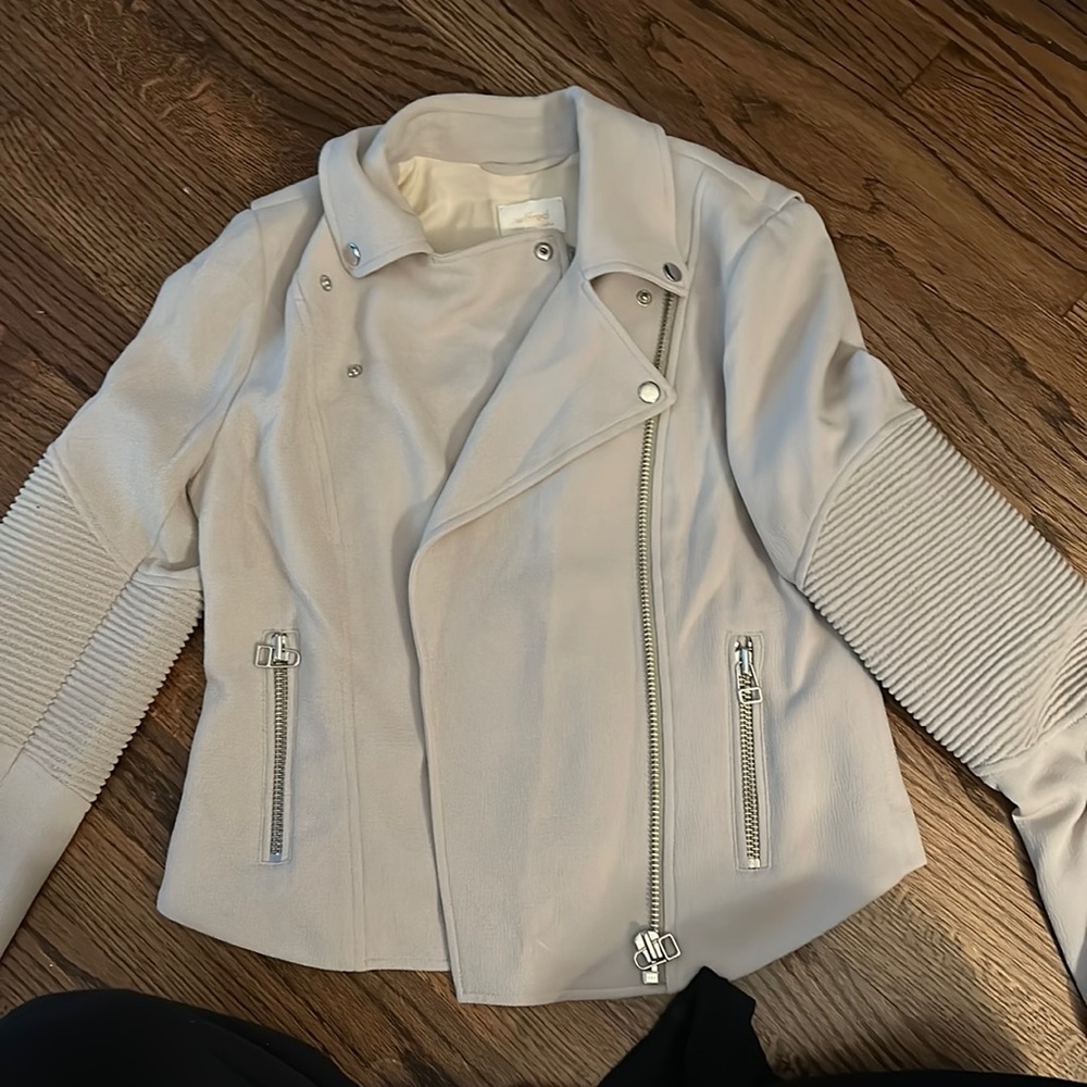 Aritzia Wilfred Cream Ribbed Elbow Moto Jacket